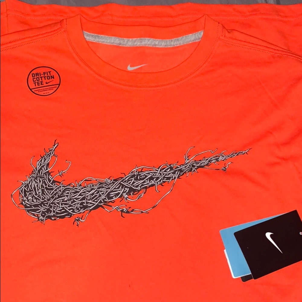 Nike Men’s/teens shirt